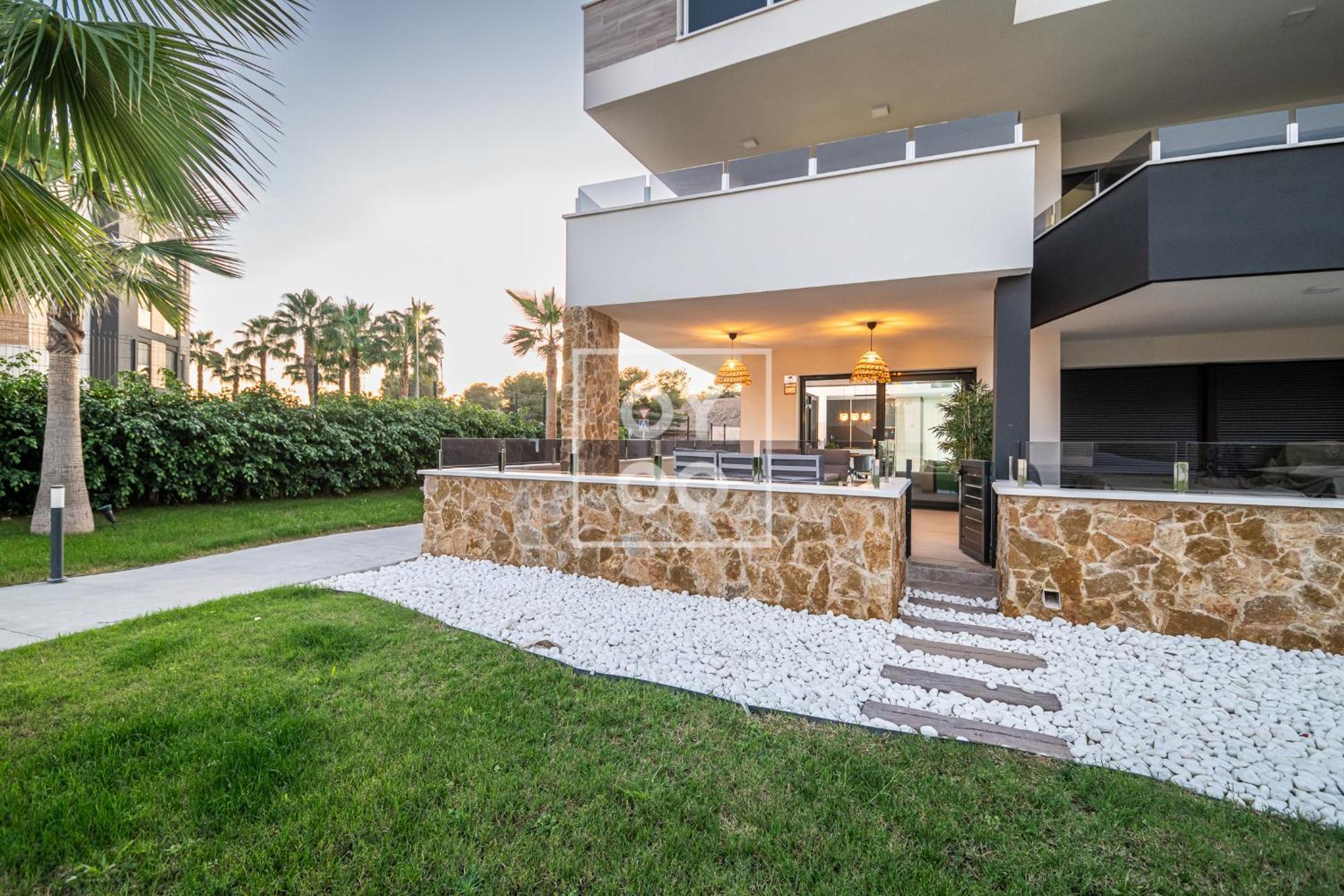 Apartament Oasis Del Amanecer Luxury Ground Fl By Oyoostays