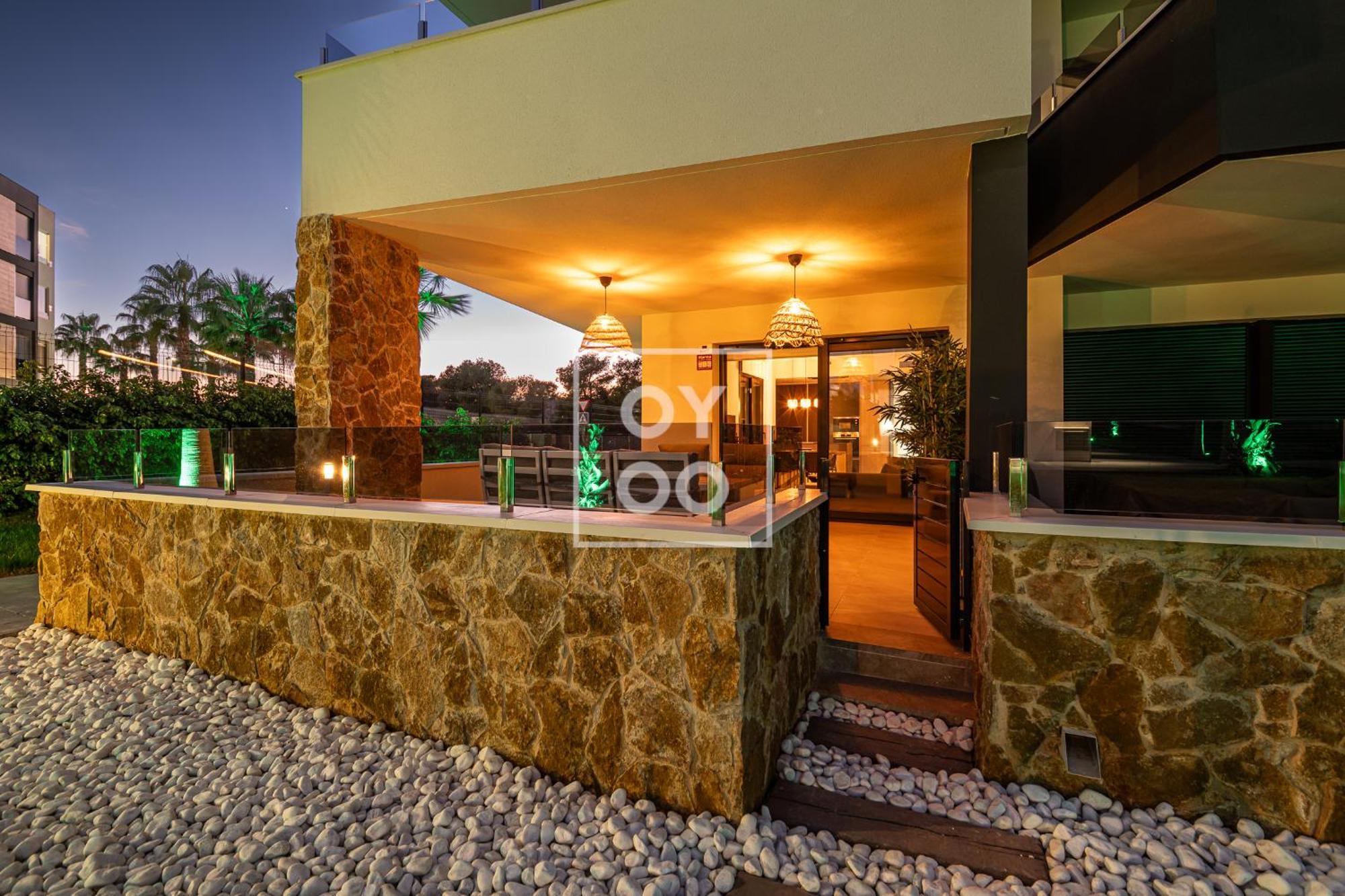 Oasis Del Amanecer Luxury Ground Fl By Oyoostays